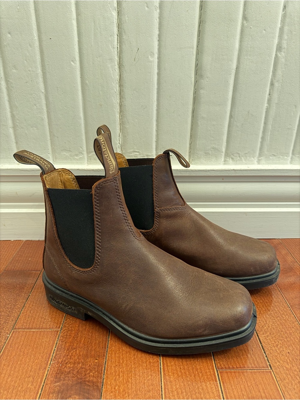 Blundstone Chisel Toe Brown women’s 5